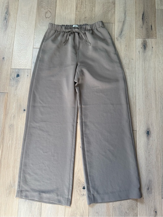 Aritzia Pants - Wilfred Lodge  Pants in Nomad Taupe